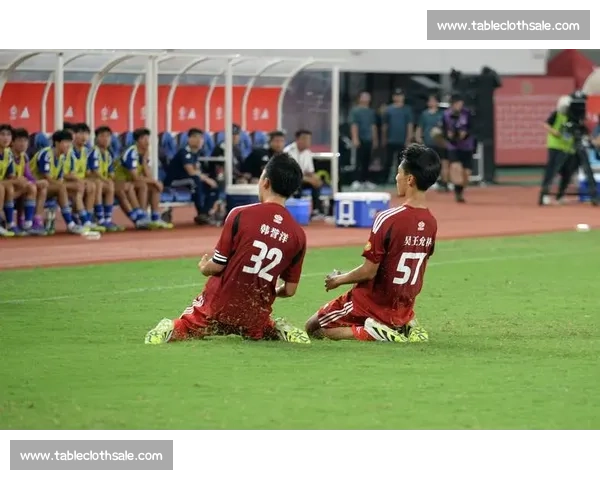 七人制足球比赛发展趋势与校园职业联动新格局探索路径研究实践